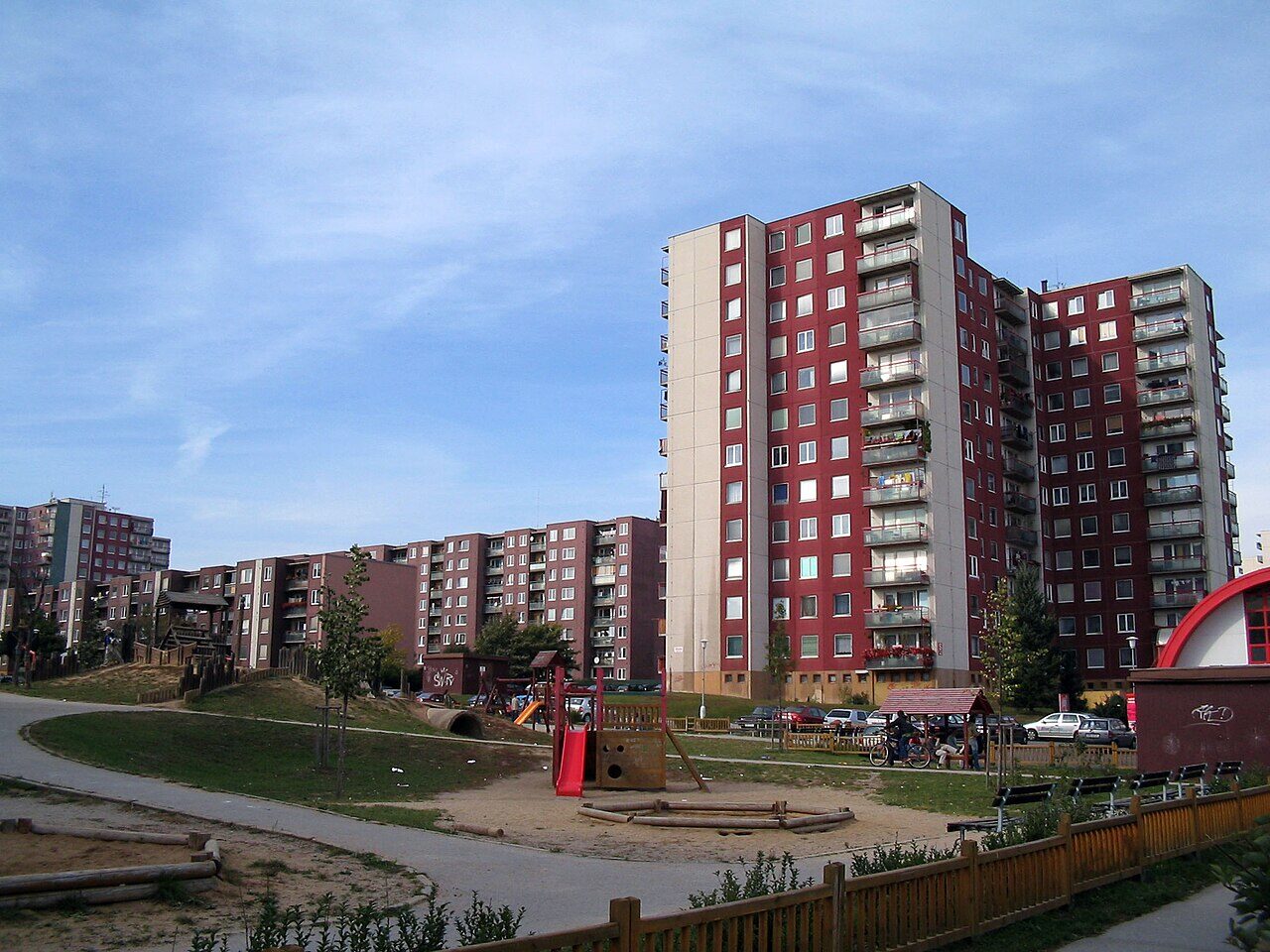 VOS / VPOS — panelový dům