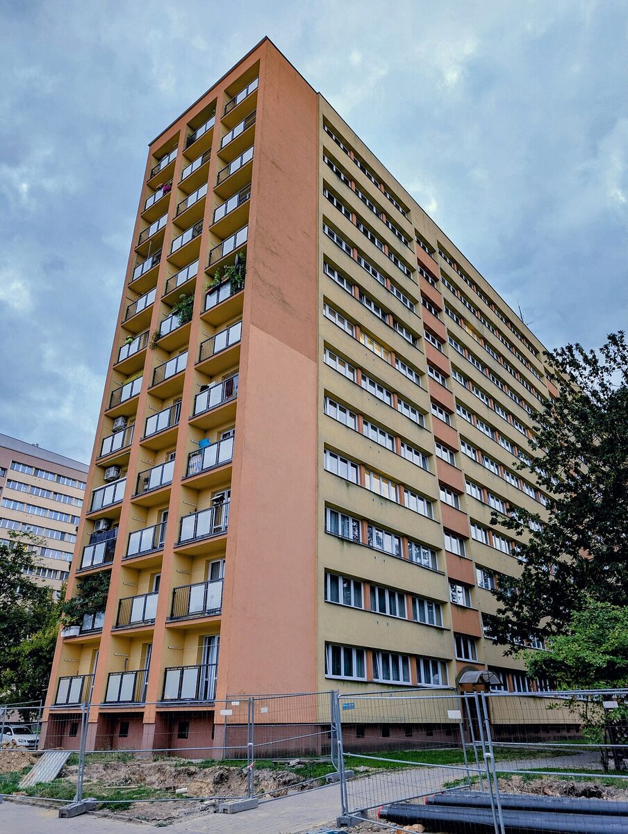 G58 — panelový dům