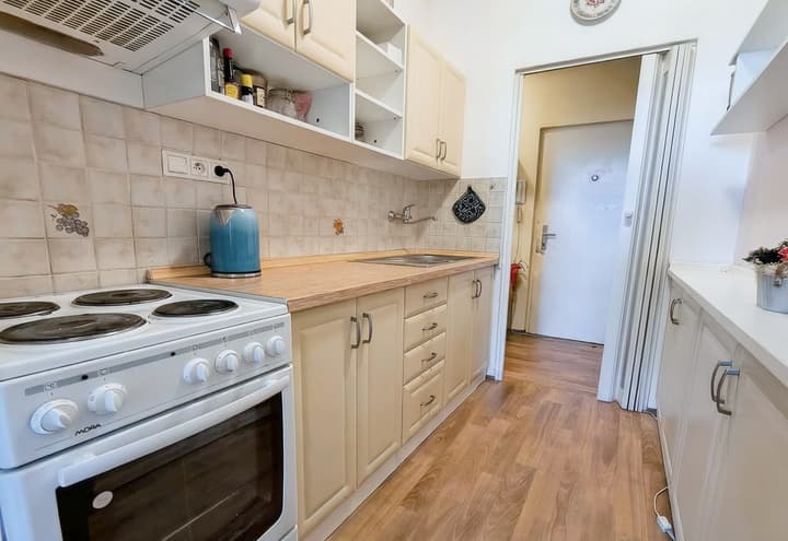 panelový byt 1+kk po rekonstrukci · 28 m² · Kroměříž
