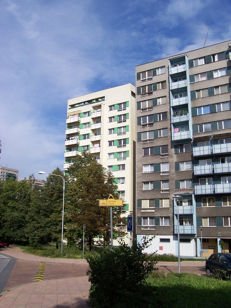 VM-OS — panelový dům