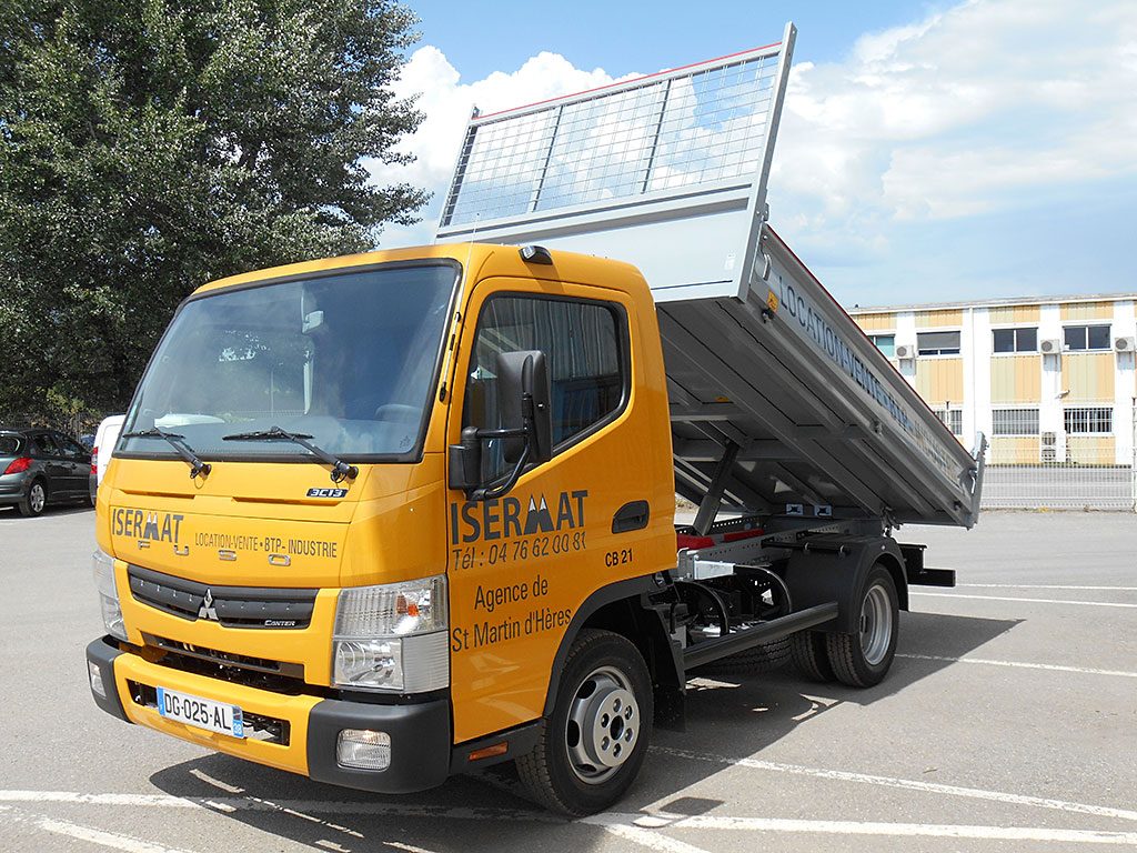 Pronájem stavebního stroje Dumper Přívěs, Česko.