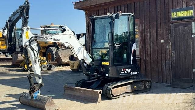 Prodej stavebního stroje Minibagr Bobcat E 26 2022, Holubice.