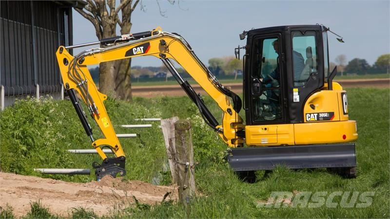 Prodej stavebního stroje Minibagr CAT 305E2 CR 2019, Most.