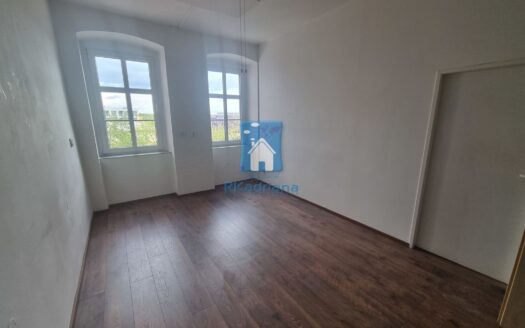 Pronájem kanceláře 18 m²sady 5. května, Plzeň