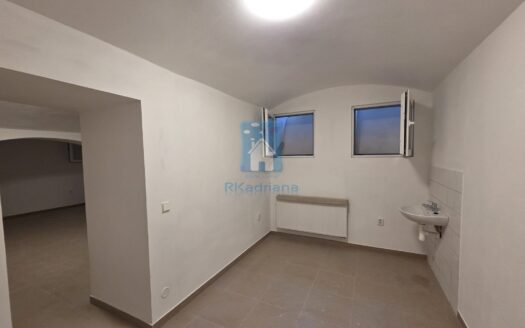 Pronájem obchodu 23 m²Černická, Plzeň