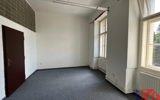 Pronájem kanceláře 18 m²Na Struze, Trutnov