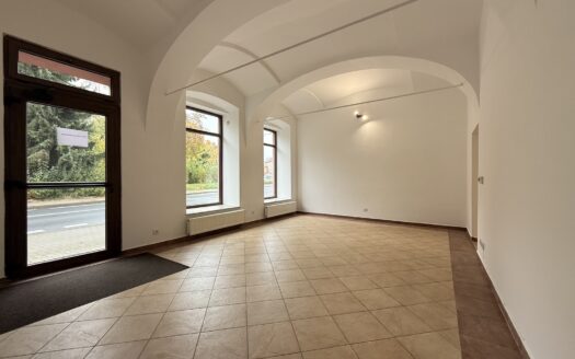 Pronájem obchodu 1 552 m²Langrova, Šumperk