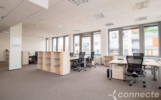Pronájem kanceláře 145 m²Rohanské nábřeží, Praha