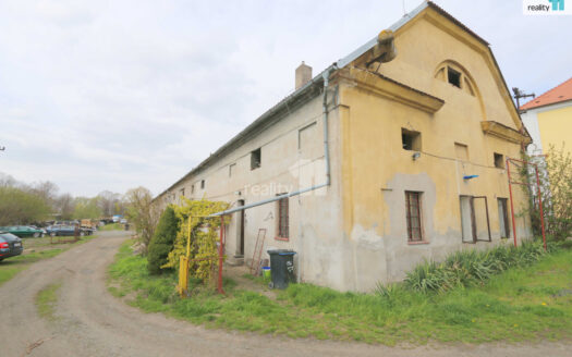 Pronájem výrobního objektu 300 m²Masarykovo nám., Nové Dvory