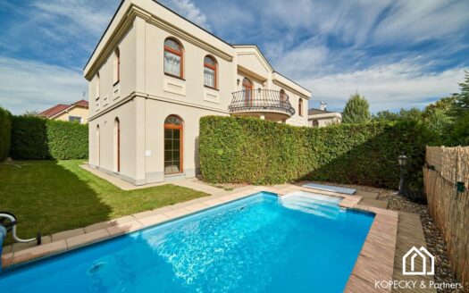 Pronájem Domy Rodinné domy Praha Nebušická 243 m²