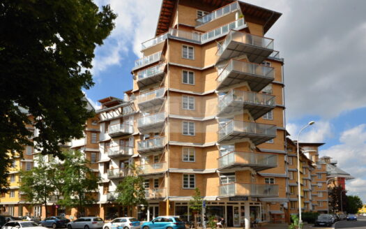 Pronájem Byty 4+1 Praha Na okraji 130 m²