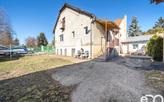 Prodej Domy Rodinné domy Praha Nad propustí 100 m²