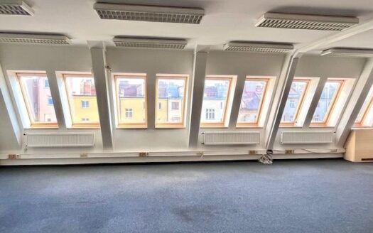 Pronájem Komerční Kanceláře Praha Kolínská 100 m²