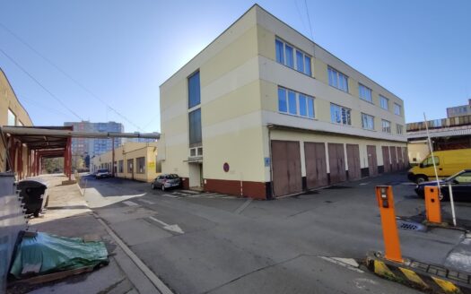 Pronájem Komerční Kanceláře Praha Na Jarově 509 m²