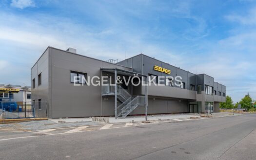 Pronájem Komerční Výrobní objekty Praha Za Mototechnou 701 m²