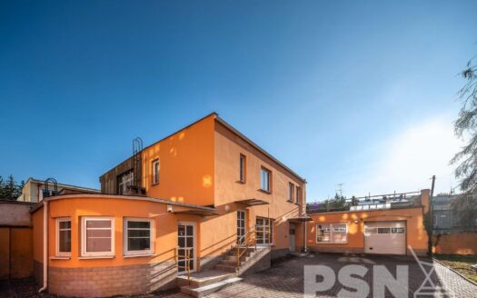 Pronájem Komerční Kanceláře Praha V olšinách 220 m²