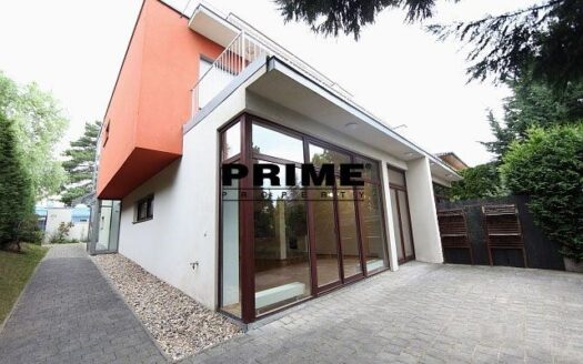 Pronájem Domy Rodinné domy Praha Nebušická 260 m²