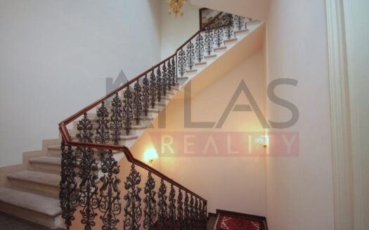 Pronájem Garážová stání, 16 m² – Praha, Vinohrady, ulice Italská