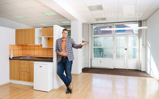 Prodej Komerční Obchody Praha Brdlíkova 100 m²