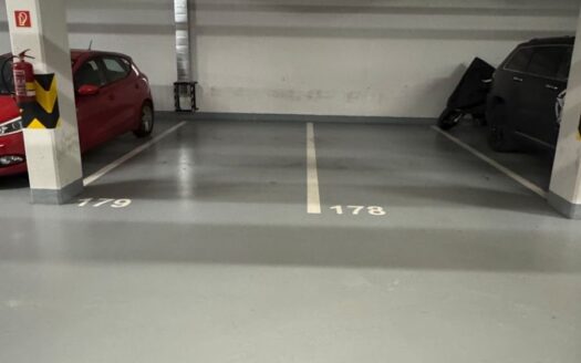 Prodej Garáže, 31 m² – Praha, Libeň, ulice Březenská