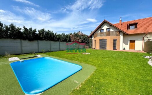 Prodej Domy Rodinné domy Praha Novosibřinská 220 m²