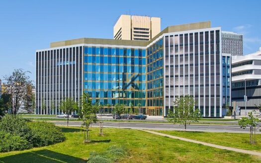 Pronájem Komerční Obchody Praha Na strži 216 m²