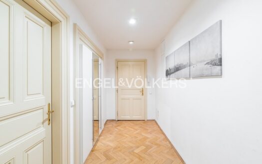 Pronájem bytu 3+kk, 104 m² – Praha, Nové Město, ulice Soukenická