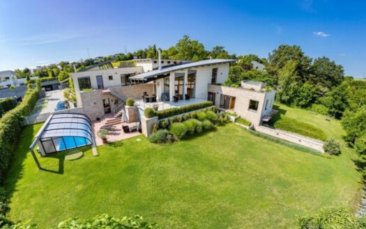 Prodej Domy Vily Praha U bažantnice 674 m²