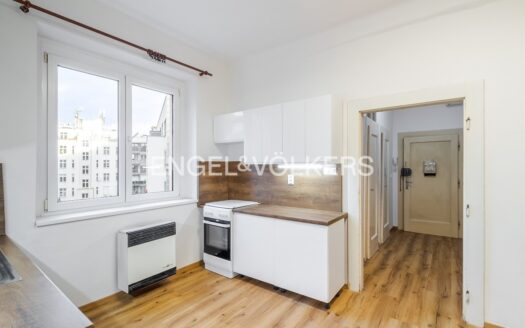 Pronajem bytu 2+kk Praha Bassova 47 m²