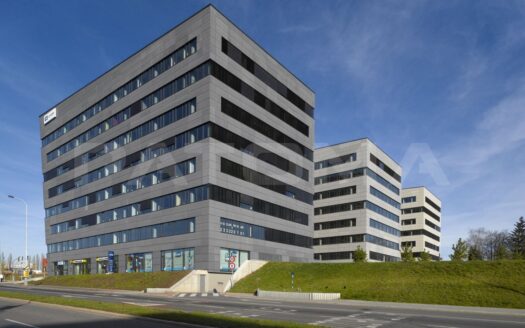 Pronájem Komerční Kanceláře Praha Prosecká 329 m²