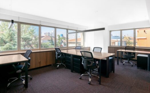 Pronájem Komerční Kanceláře Praha Plzeňská 75 m²