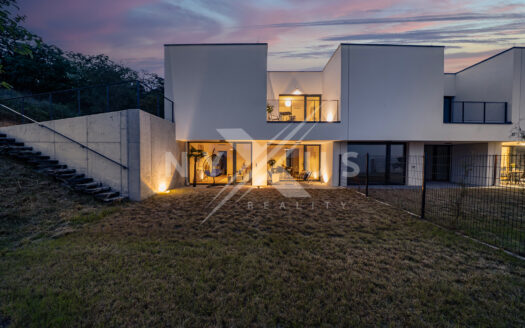 Prodej Domy Rodinné domy Praha K Housličkám 250 m²