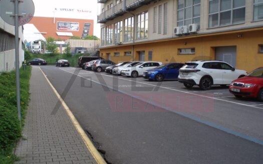 Pronájem Garáže, 20 m² – Praha, Libeň, ulice Českomoravská