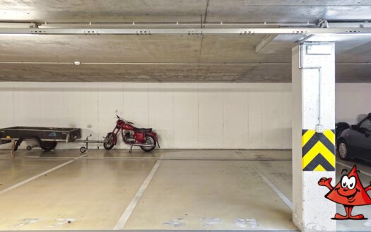 Pronájem Garážová stání, 15 m² – Praha, Troja, ulice Hnězdenská