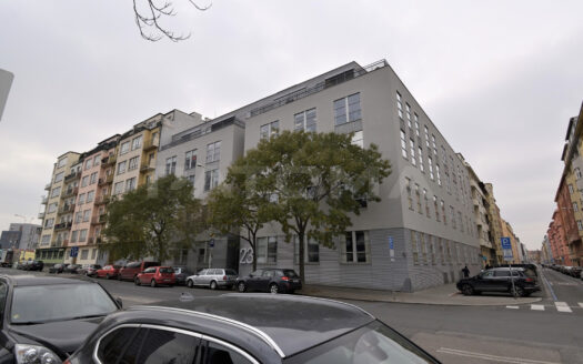 Pronájem Komerční Kanceláře Praha Jankovcova 367 m²