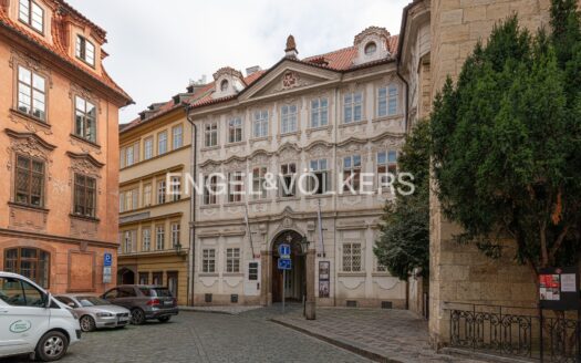 Pronájem Komerční Kanceláře Praha Lázeňská 187 m²