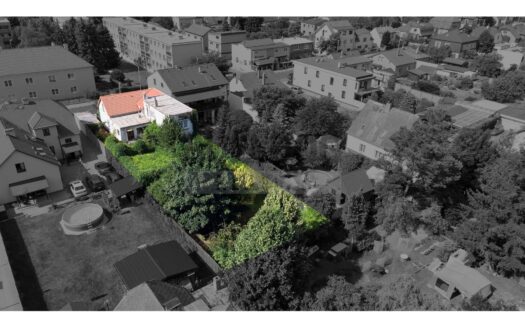 Prodej Domy Rodinné domy Praha Polabská 243 m²