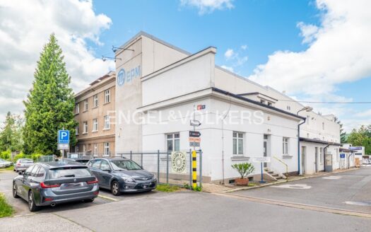 Pronájem Komerční Kanceláře Praha Mezi vodami 65 m²