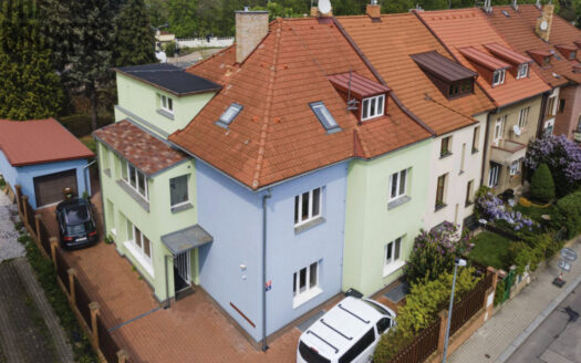Prodej Domy Vily Praha Jenečská 462 m²