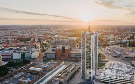 Pronájem Komerční Kanceláře Praha Na strži 266 m²