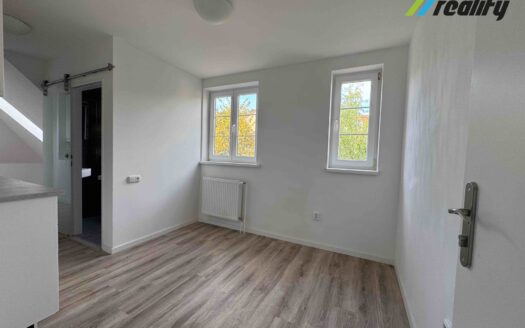 Pronájem Byty 1+kk Praha Cvičebná 23 m²