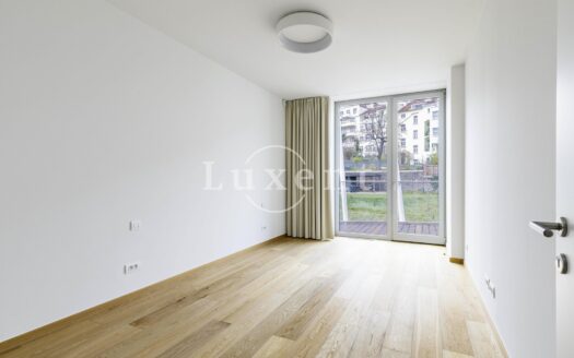 Pronájem bytu 4+kk, 212 m² – Praha, Smíchov, ulice Holečkova