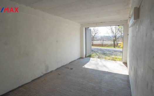 Prodej Garáže, 14 m² – Praha, Vysočany, ulice Na Krocínce