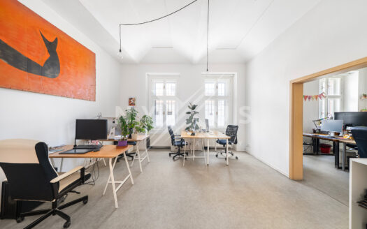 Pronájem Komerční Kanceláře Praha Bubenská 84 m²