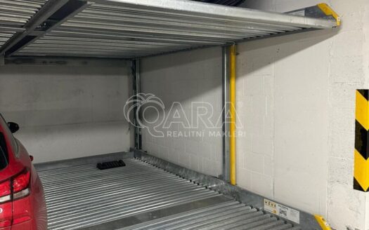 Pronájem Garážová stání, 12 m² – Praha, Modřany, ulice Komořanská