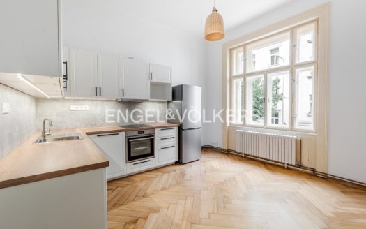 Pronájem Byty 2+1 Praha Americká 64 m²
