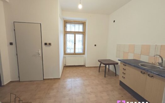 Pronájem Komerční Skladové prostory Praha Dostihová 27 m²