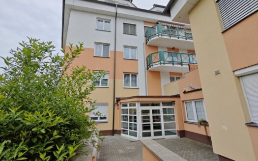 Prodej Komerční Kanceláře Praha Společná 86 m²