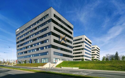 Pronájem Komerční Kanceláře Praha Prosecká 839 m²