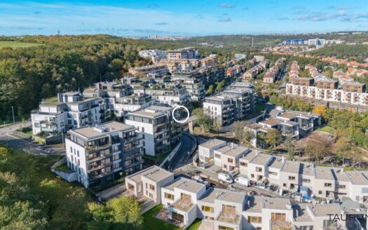 Prodej Komerční Kanceláře Praha Lerausova 92 m²